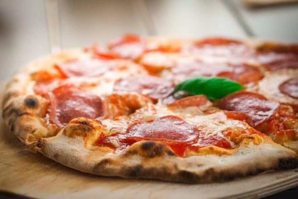 how to clean a pizza stone