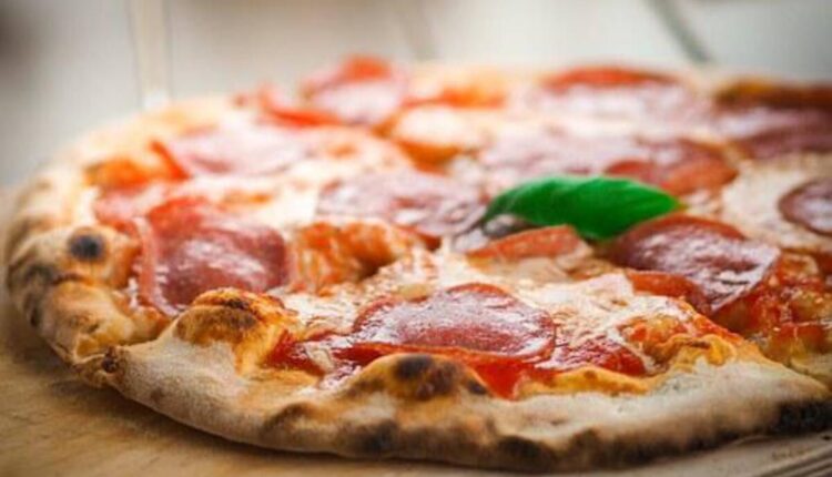 how to clean a pizza stone