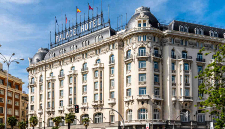 Hotel Colee is a Member of the Autograph Collection
