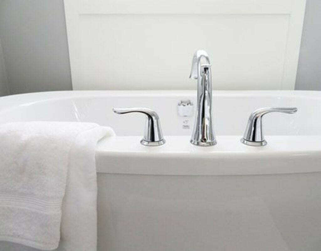 how to fix a dripping bathtub faucet