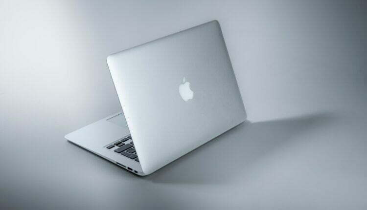 mac laptop