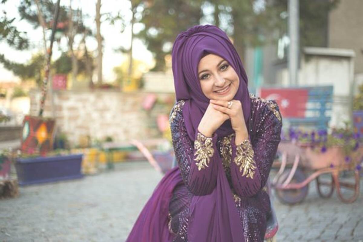 Stand Out In A Crowd With A Purple Prom Dress