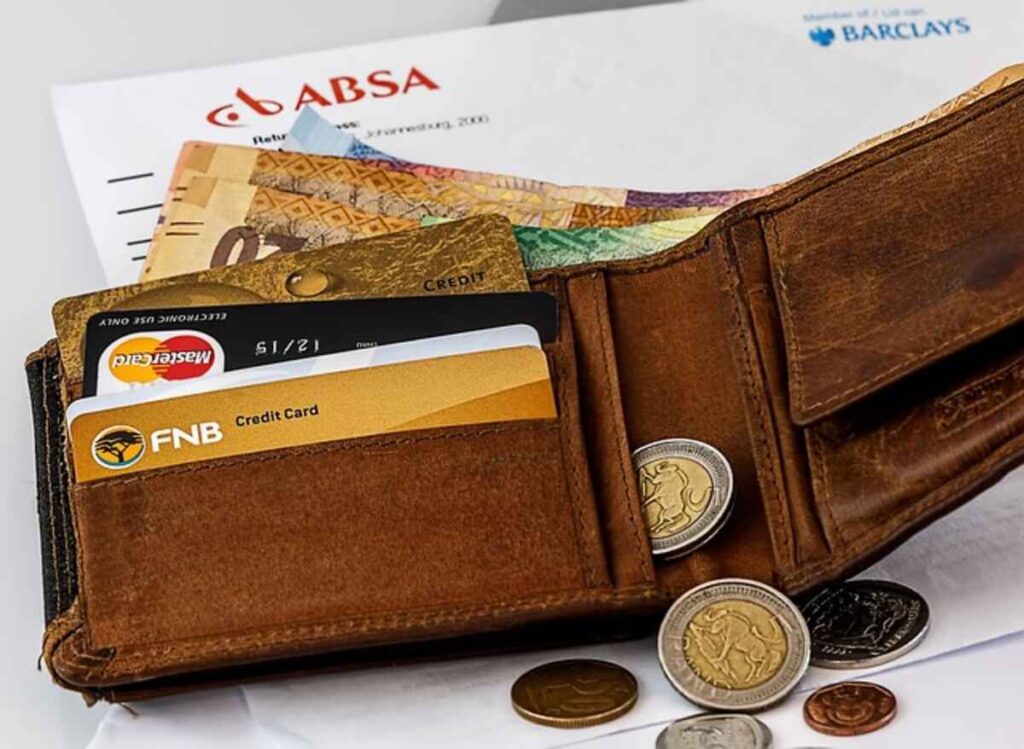 Who is the owner of the financial gym?