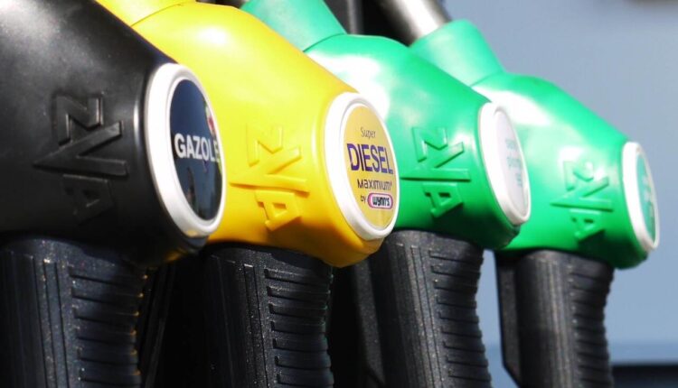 How Much Does a Gallon of Gas Weigh