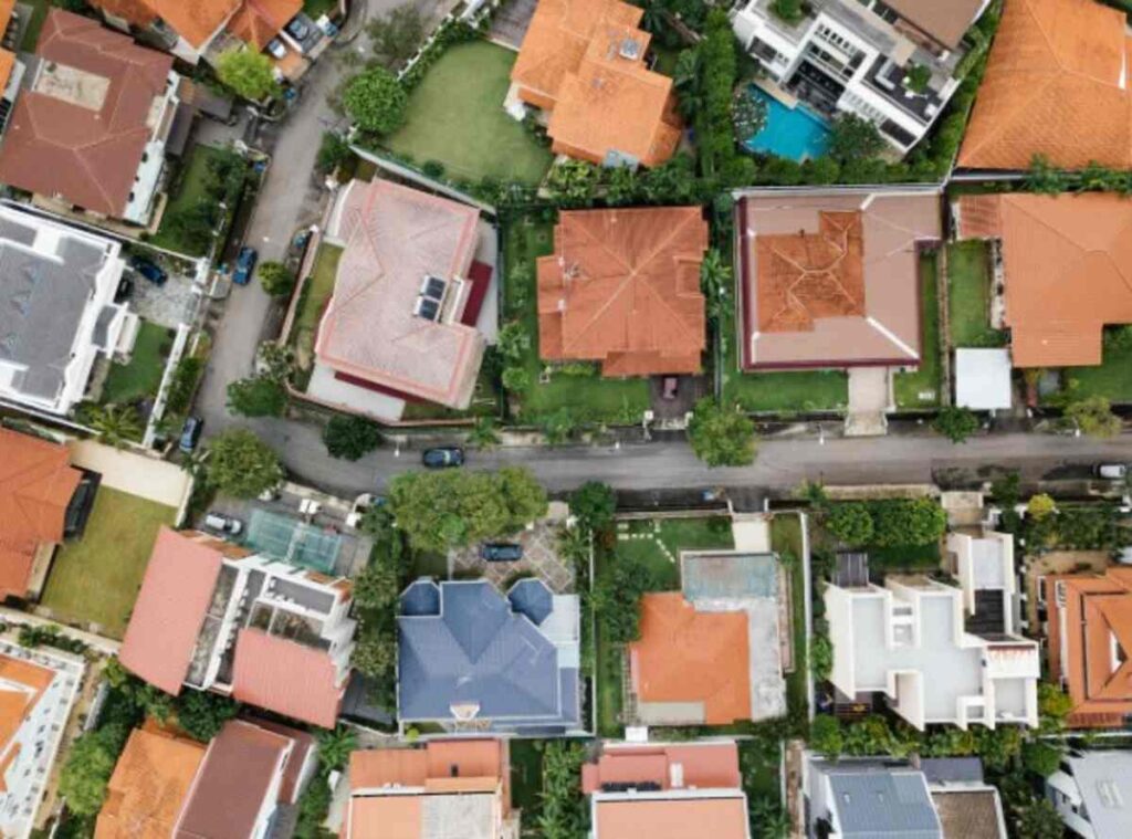 Christmas Real Estate Marketing - How to Market Your Real Estate Business During the Holidays find international buyers for your properties